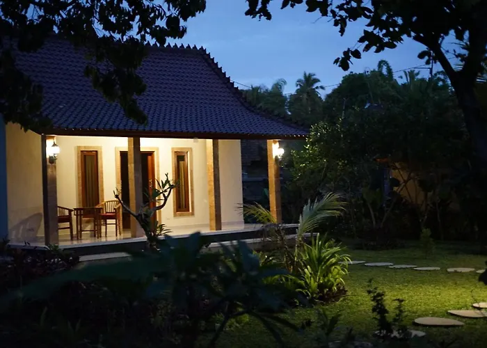 Praba House ゲストハウス 4*